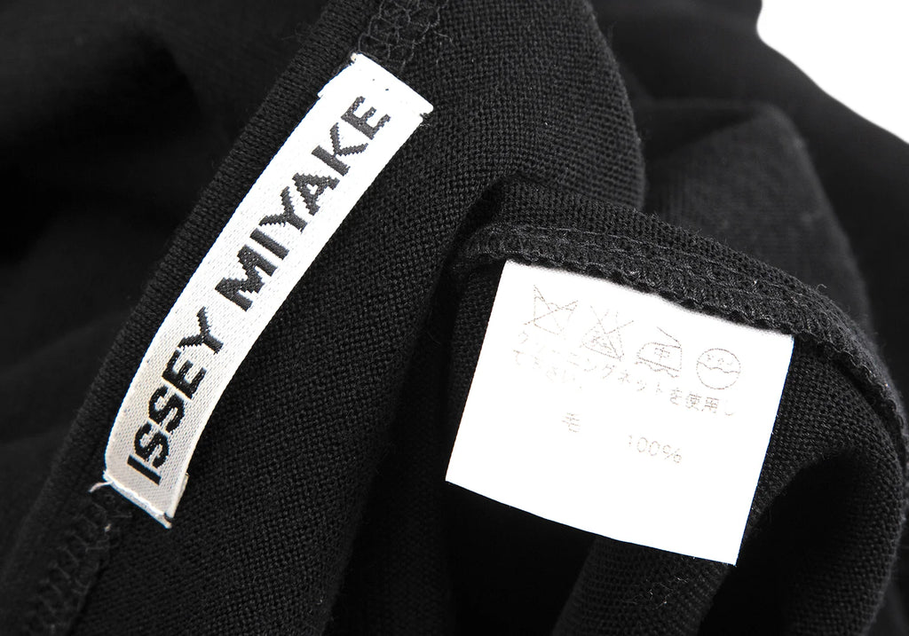 ISSEY MIYAKE JAPAN. Black Wool Panel Switching Dress