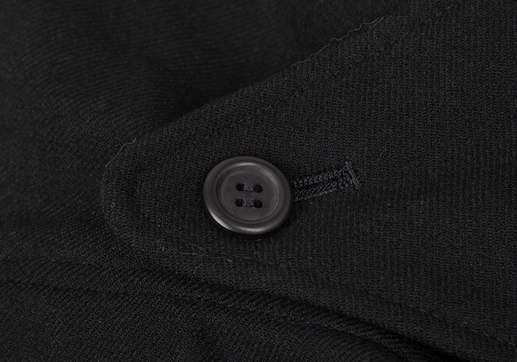 ISSEY MIYAKE JAPAN. High Waist Wool Black Skirt