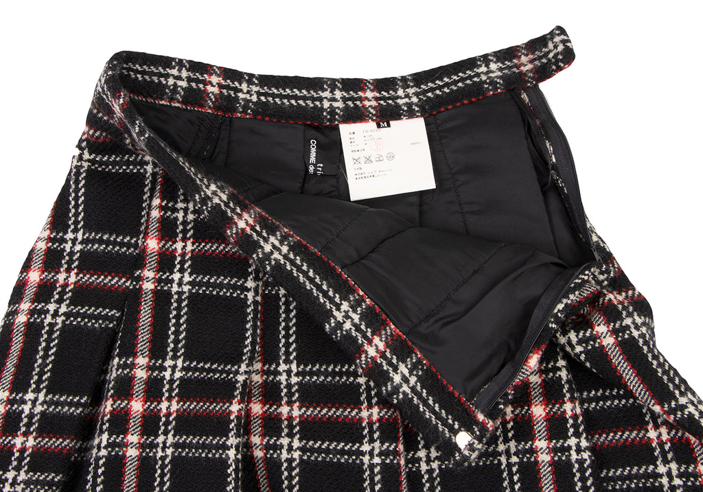 COMME des GARCONS JAPAN. TRICOT. Black Pleated Plaid Wool Skirt