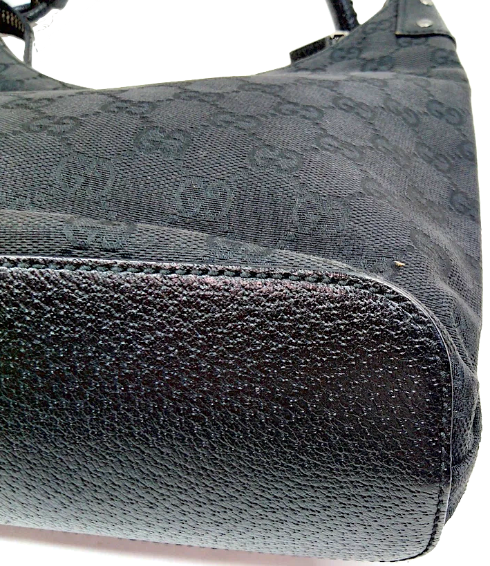 GUCCI ITALY. Vintage Black Canvas Logo Bag