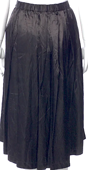 Comme des Garçons Comme des Garçons JAPAN. Embroidered Accent Knee-Length Skirt