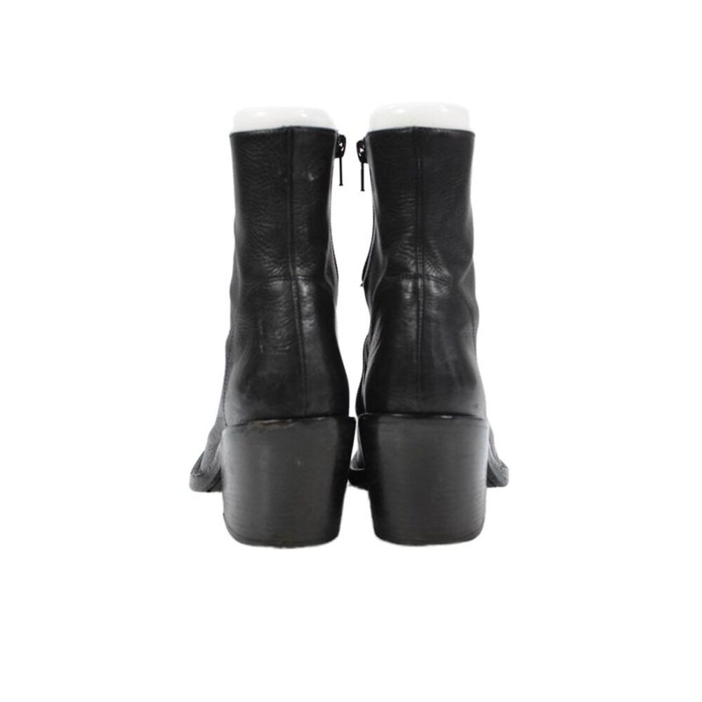 Ann Demeulemeester Belgium. Black Lambskin Leather Zip Ankle Boots