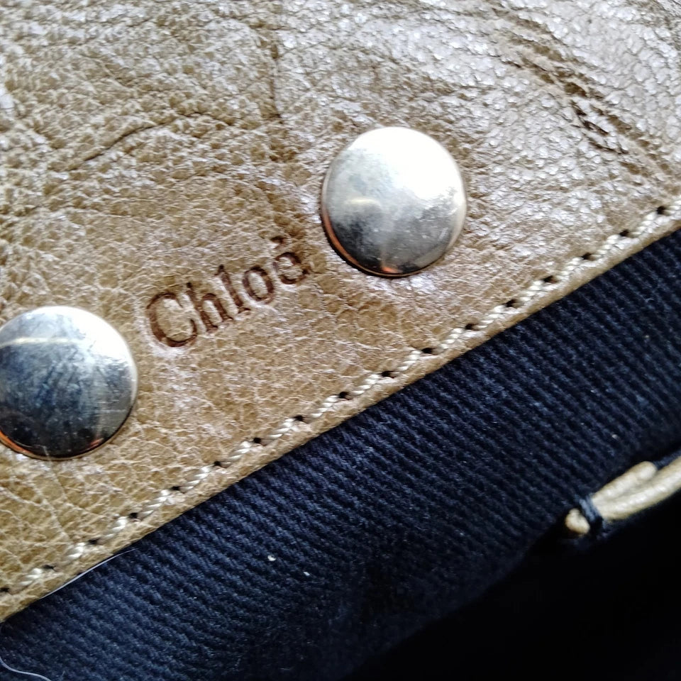 Chloe Paris. Vintage Phoebe Philo Intentional Distressing Leather Quilted Design Shoulderbag