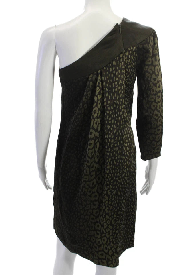 Gucci Italy. Black Silk Sheath Leopard Print Knee Length 3/4 Sleeve Dress
