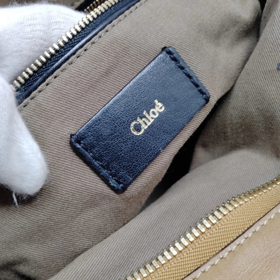 CHLOE PARIS. Vintage Phoebe Philo. Tan Leather Shoulder Bag / Crossbody Bag