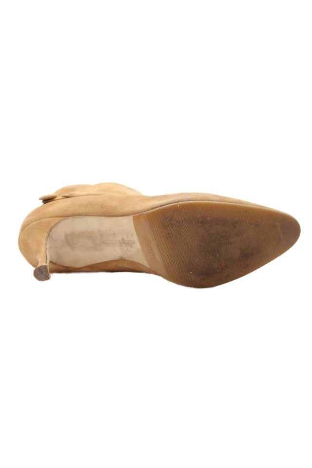 Manolo Blahnik PARIS. Camel Suede Leather Pointed Toe Ankle BootsSize 40