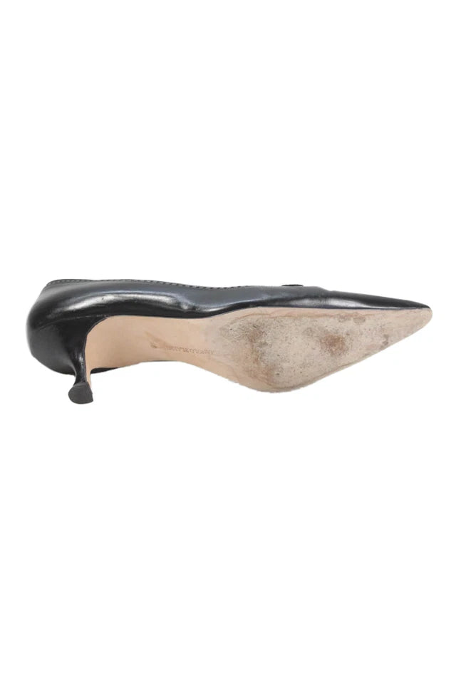 Manolo Blahnik Paris. Black Leather Pointed Toe Kitten Heel Pumps Size 40