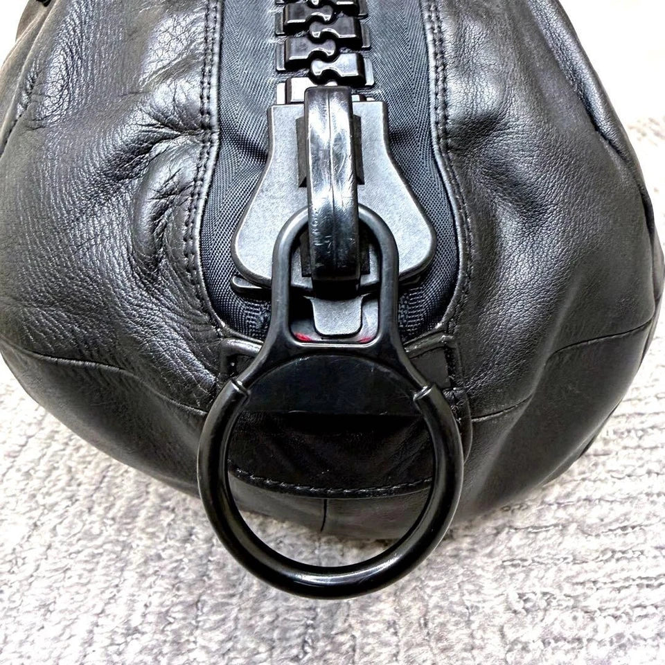 Kawa-Kawa JAPAN. 25bis. Black Lambskin Leather Round Big Zipper Tote Bag / Shoulder Bag