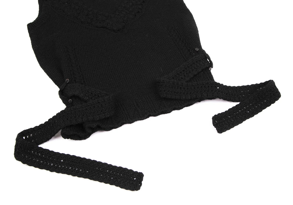 TOMORROWLAND  MACPHEE JAPAN. Black Hand Knit Sleeveless Shirt