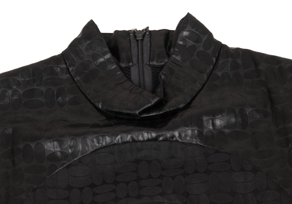 COMME des GARCONS JUNYA WATANABE JAPAN. Black Circle Design Pattern Dress