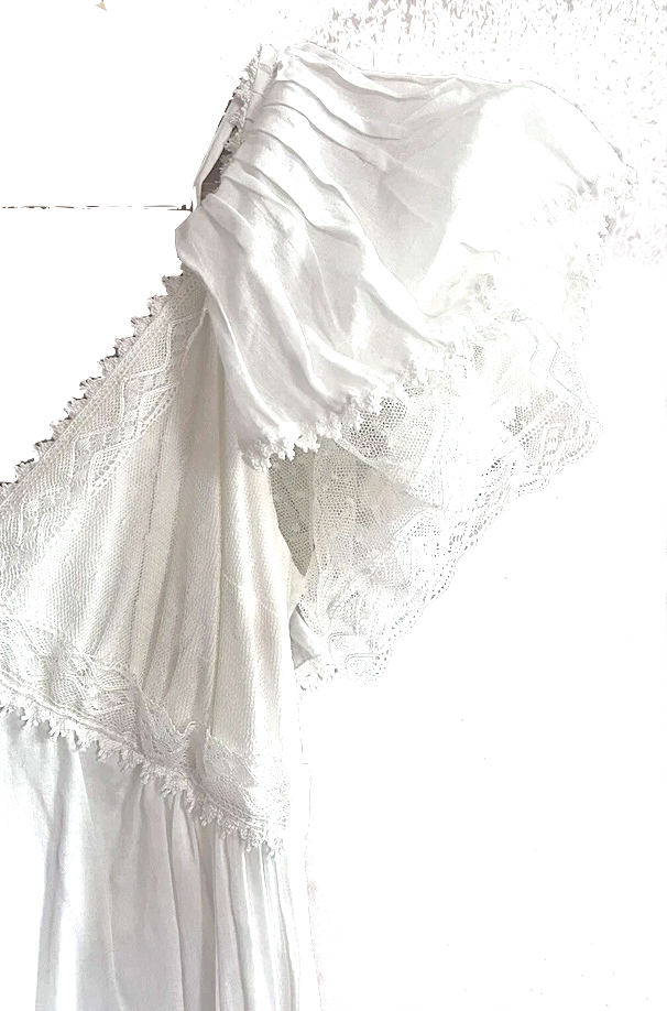 ALEXANDER MCQUEEN UK. MCQ. NEW W/TAGS Pleated Flutter-Sleeve Midi Dress