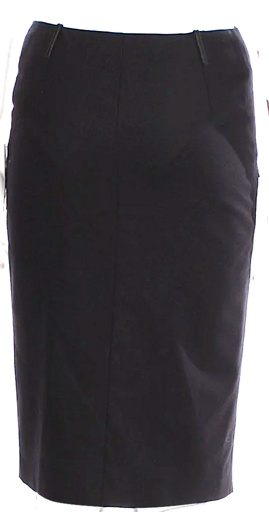 Gucci Italy. Vintage 2000 Collection by Tom Ford. Black Wool/Cashmere Blend w/Zipper Pocket Embellishments Skirt
