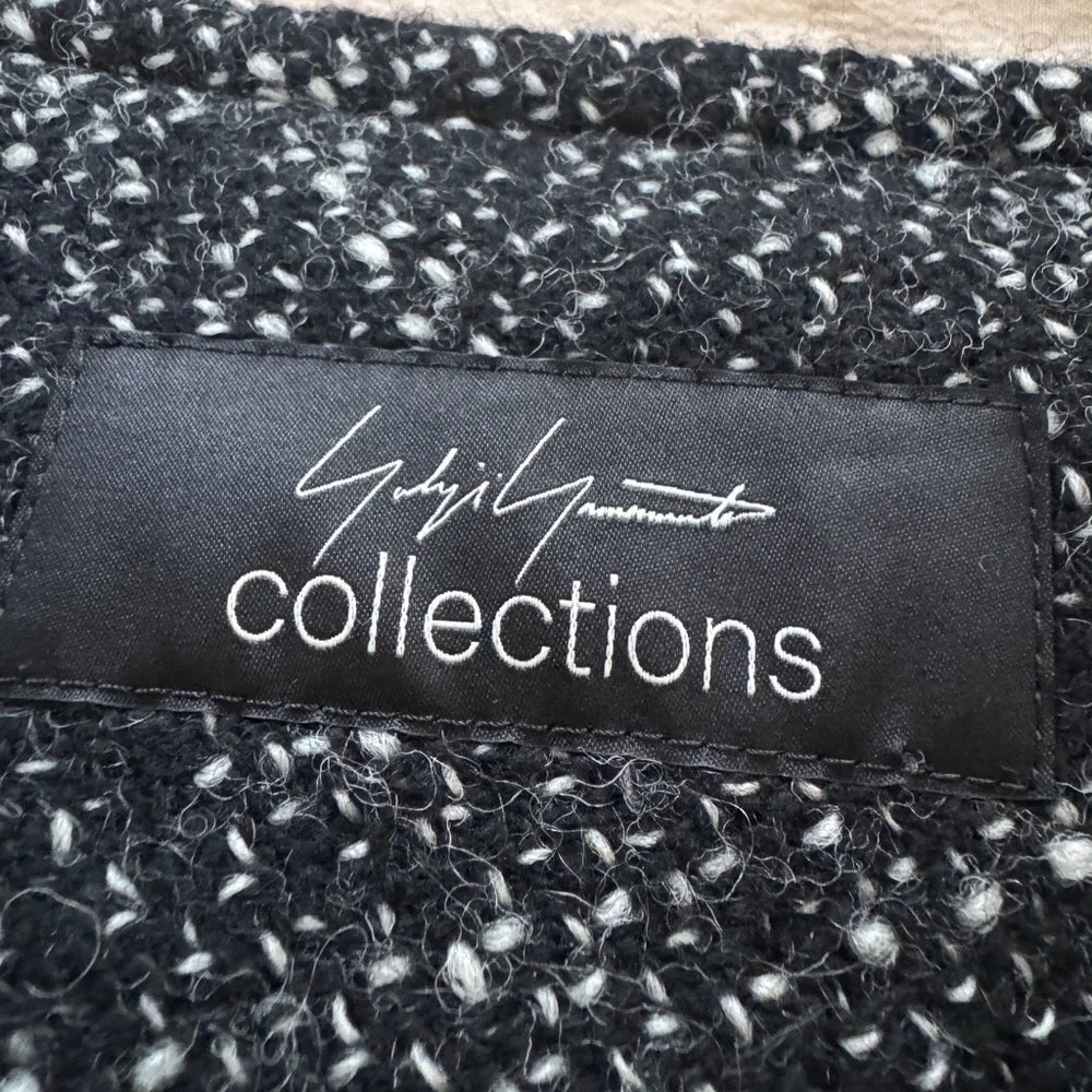 YOHJI YAMAMOTO JAPAN. COLLECTIONS. GRAY Tweed Button Snap Intentional Unfinished Hem