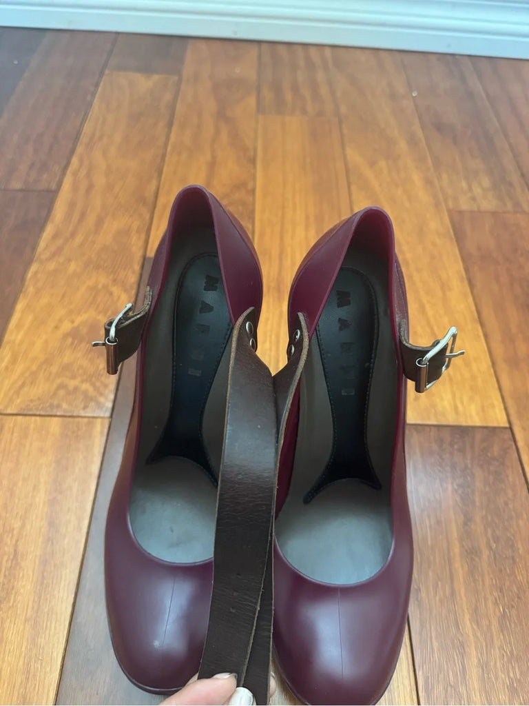 Marni ITALY.Burgundy Mary Jane “Rain” Pumps with Brown Leather Strap