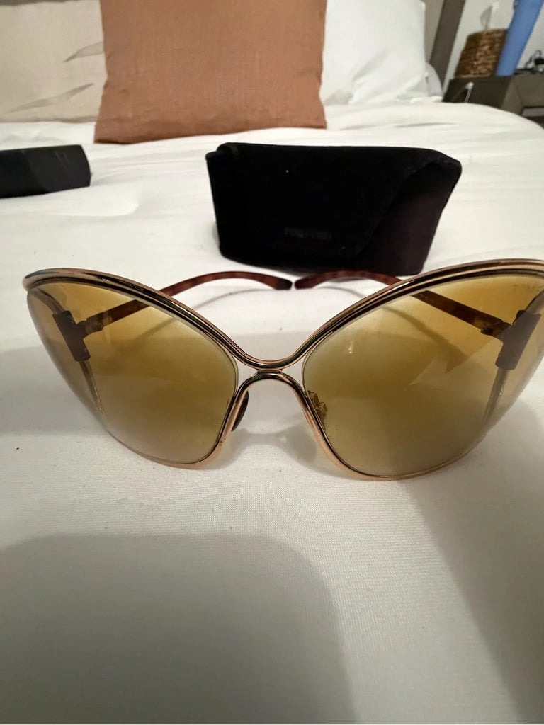Tom Ford NY. Goldplated Frame, Rose/Brown Gradient lens Butterfly Sunglasses