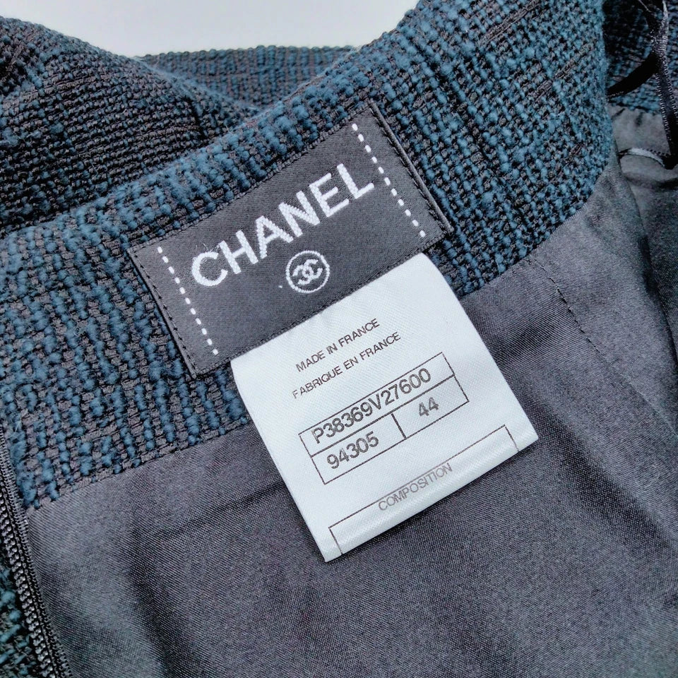 Chanel Paris. Navy Blue Chanel Pin Cotton/Nylon Skirt