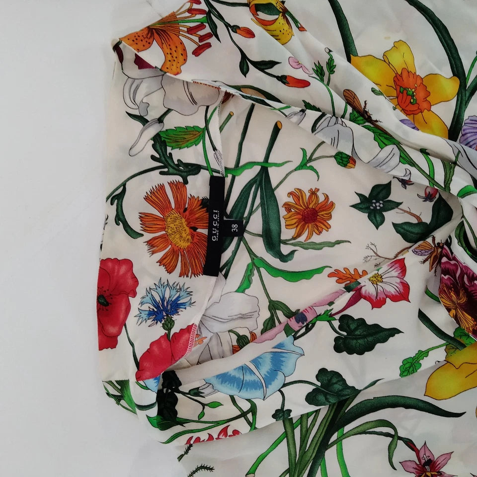 GUCCI ITALY. Vintage Sleeveless Floral/Garden Silk Blouse