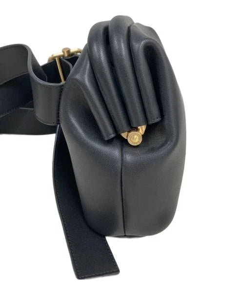 OSOI SOUTH KOREA. Black Leather Medium Shoulder Bag